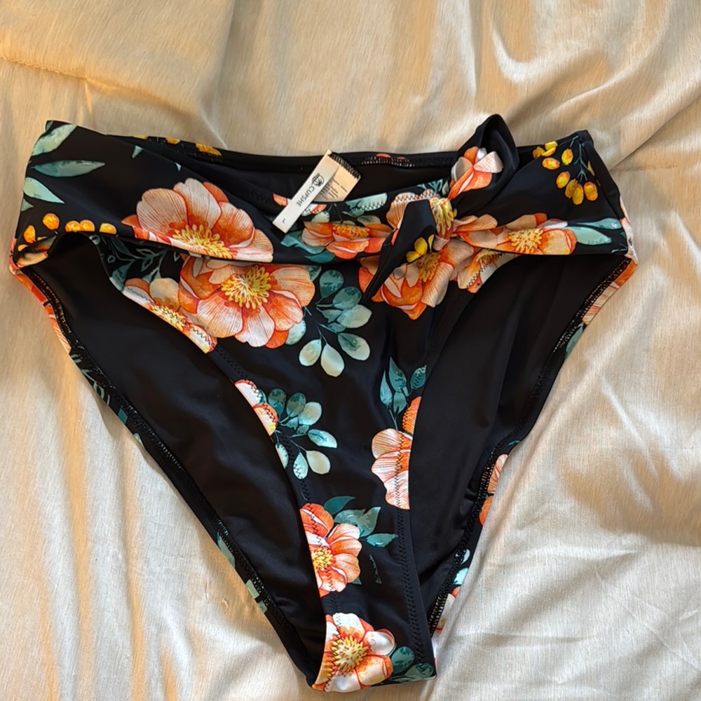 Cupshe Floral High-Waisted Bikini Bottoms